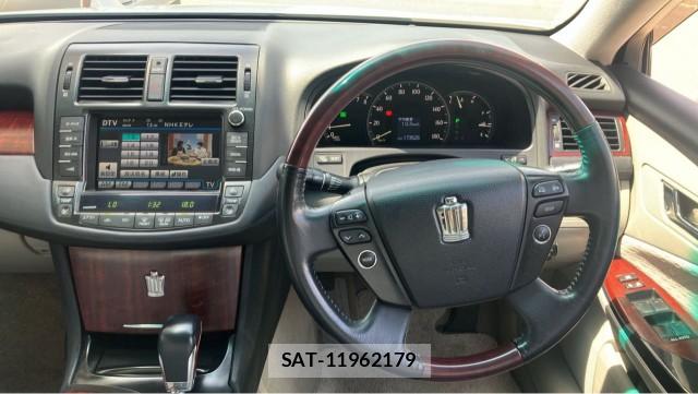 Toyota CROWN 2008-09 8280546-16