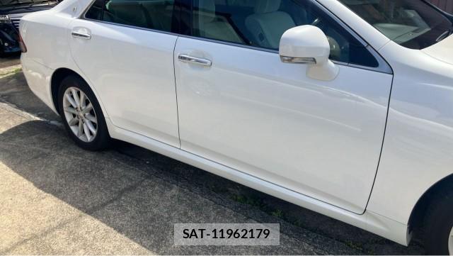 Toyota CROWN 2008-09 8280546-3