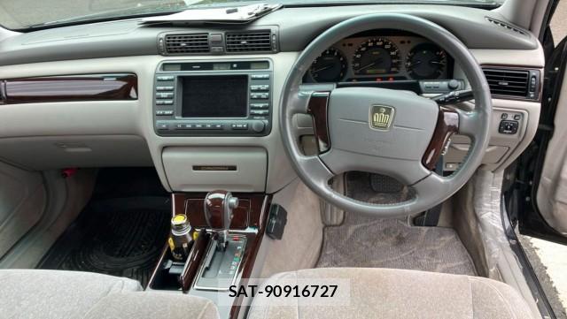 Toyota CROWN 2003-09 8280570-2