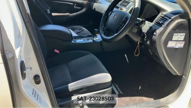 Toyota CROWN 2005-08 8280893-5