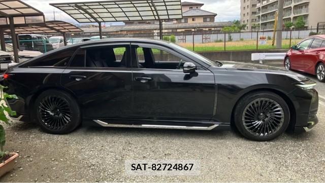 Toyota CROWN 2024-05 8280974-3