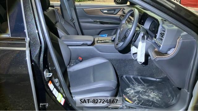 Toyota CROWN 2024-05 8280974-5