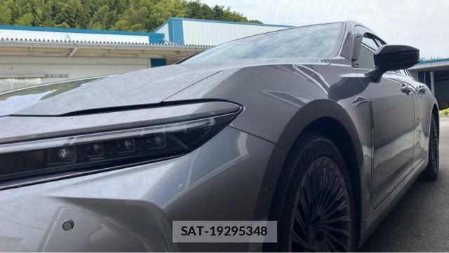 Toyota CROWN 2024-07 8281106-10