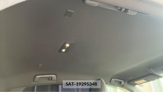 Toyota CROWN 2024-07 8281106-15