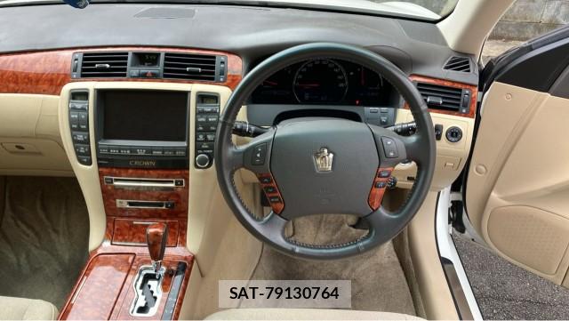 Toyota CROWN 2005-01 8281775-16