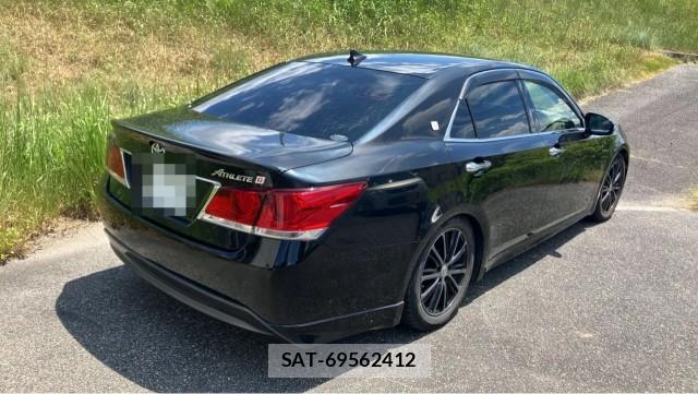 Toyota CROWN 2015-05 8282123-12