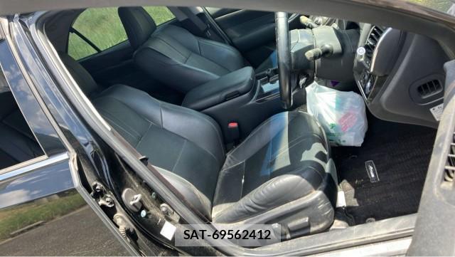 Toyota CROWN 2015-05 8282123-5