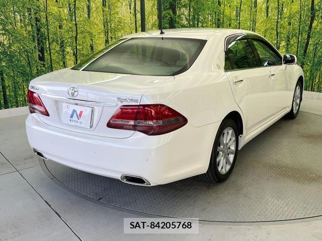 Toyota CROWN 2008-04 8283022-17