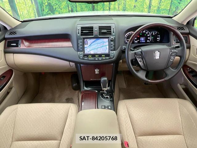 Toyota CROWN 2008-04 8283022-2