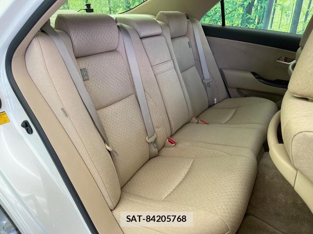 Toyota CROWN 2008-04 8283022-9