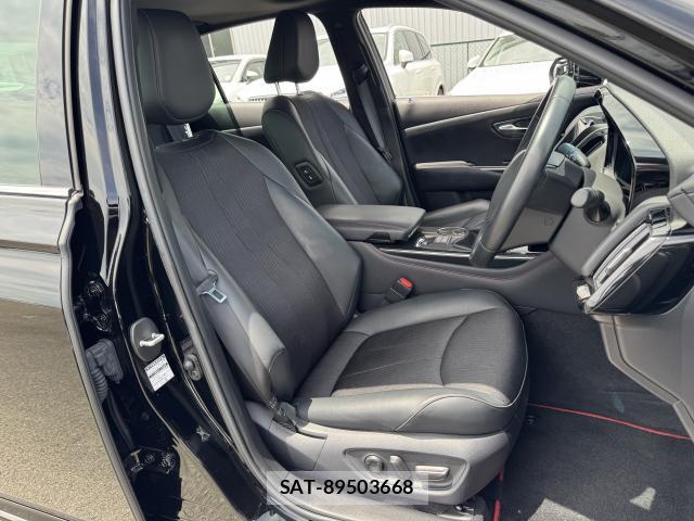 Toyota CROWN 2020-08 8283260-13