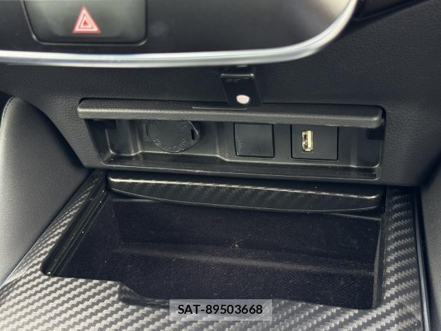 Toyota CROWN 2020-08 8283260-8