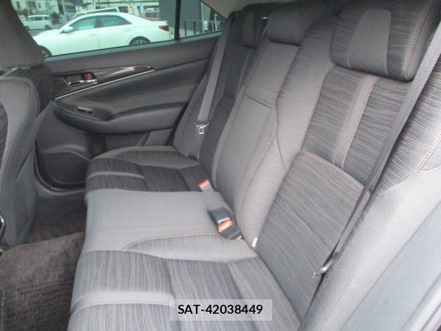Toyota CROWN 2015-06 8283434-14