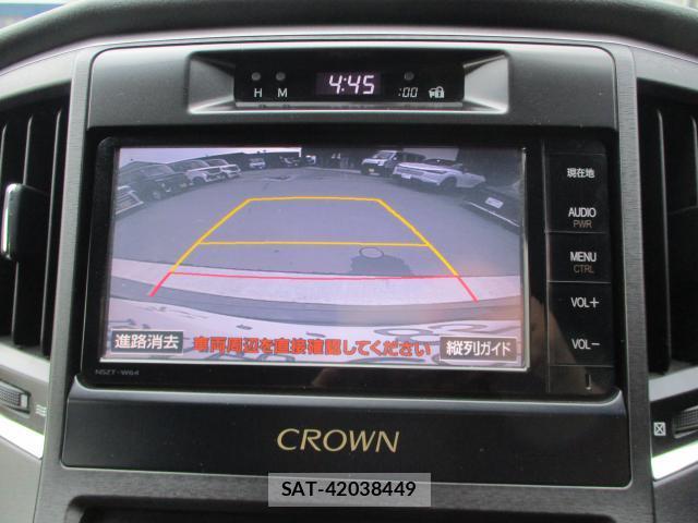 Toyota CROWN 2015-06 8283434-16