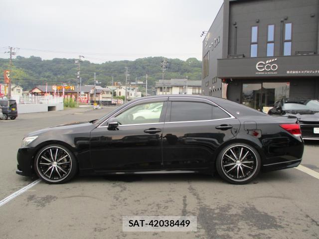 Toyota CROWN 2015-06 8283434-19