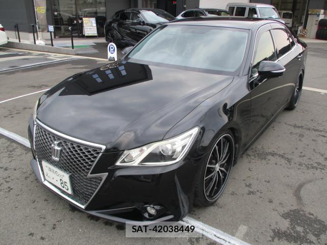 Toyota CROWN 2015-06 8283434-4