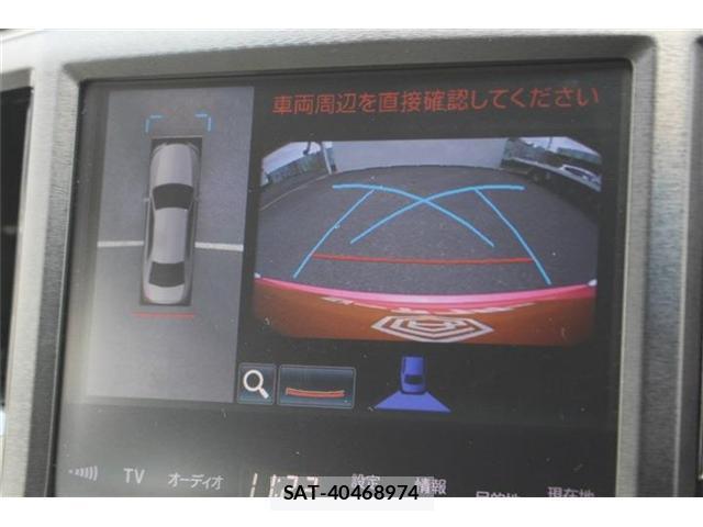 Toyota CROWN 2013-12 8283555-2