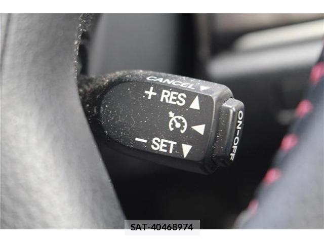 Toyota CROWN 2013-12 8283555-3