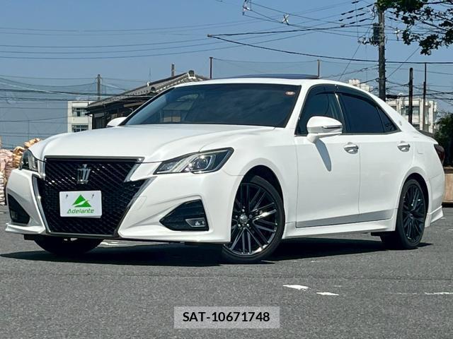 Toyota CROWN 2015-12 8284036-0