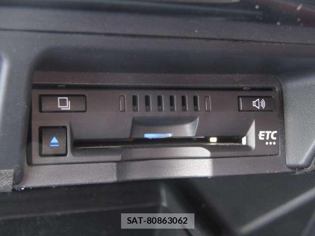 Toyota CROWN 2020-01 8285419-2