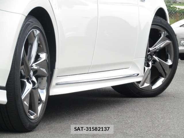 Toyota CROWN 2019-02 8285420-12