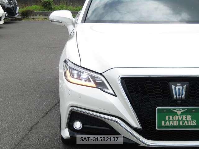 Toyota CROWN 2019-02 8285420-13