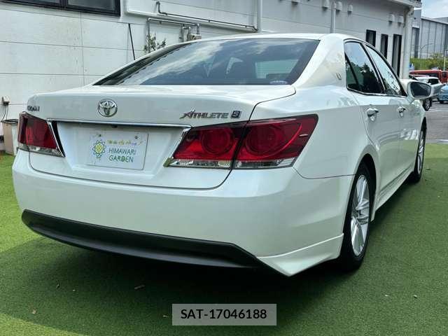 Toyota CROWN 2013-04 8285485-1