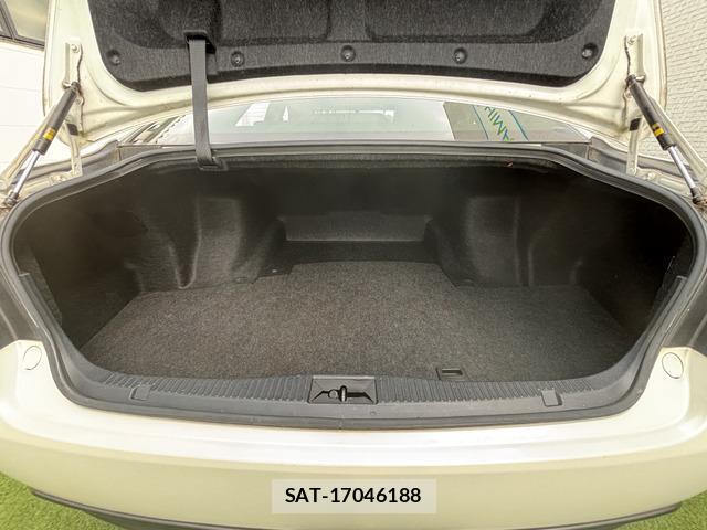 Toyota CROWN 2013-04 8285485-11