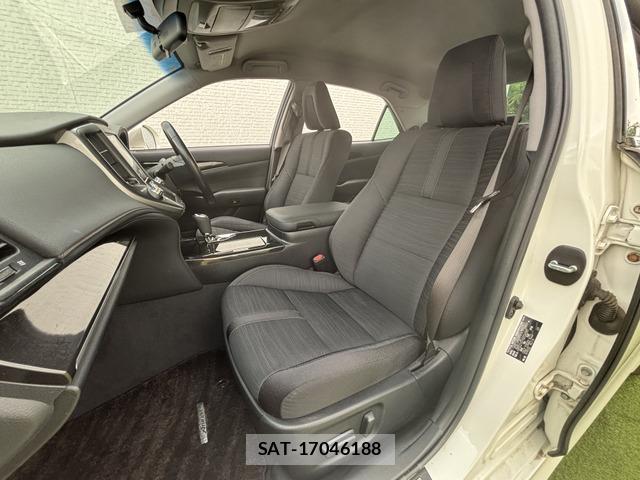 Toyota CROWN 2013-04 8285485-9