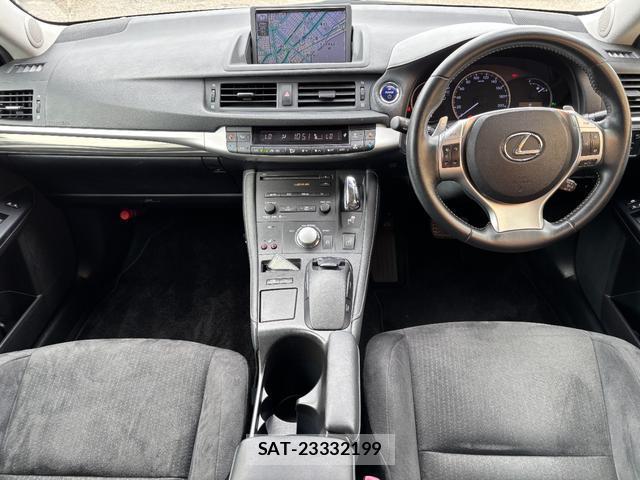 Lexus CT 2012-03 8276811-4