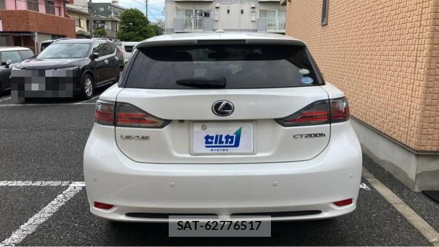 Lexus CT 2011-09 8281437-1