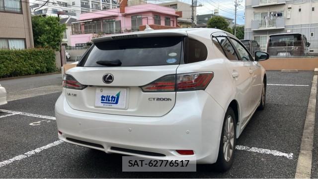 Lexus CT 2011-09 8281437-12