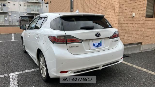 Lexus CT 2011-09 8281437-13