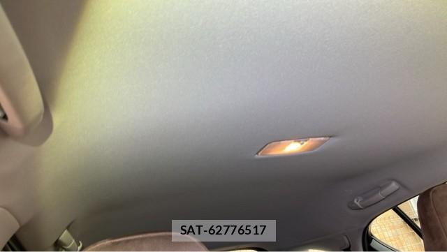 Lexus CT 2011-09 8281437-15