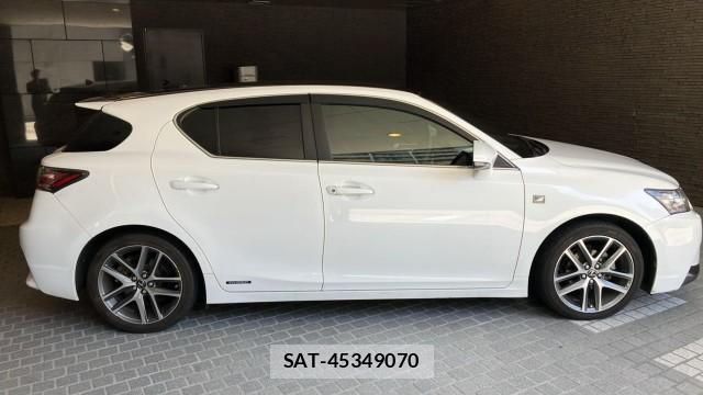 Lexus CT 2015-08 8281619-10
