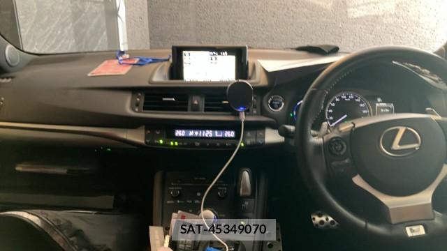 Lexus CT 2015-08 8281619-2