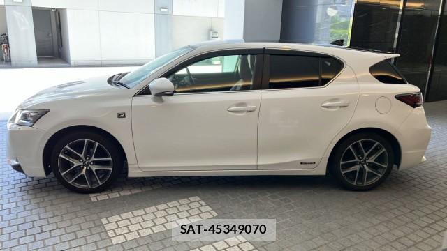 Lexus CT 2015-08 8281619-3