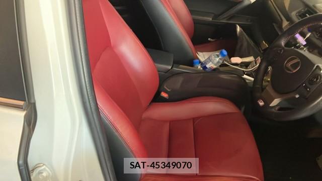 Lexus CT 2015-08 8281619-5