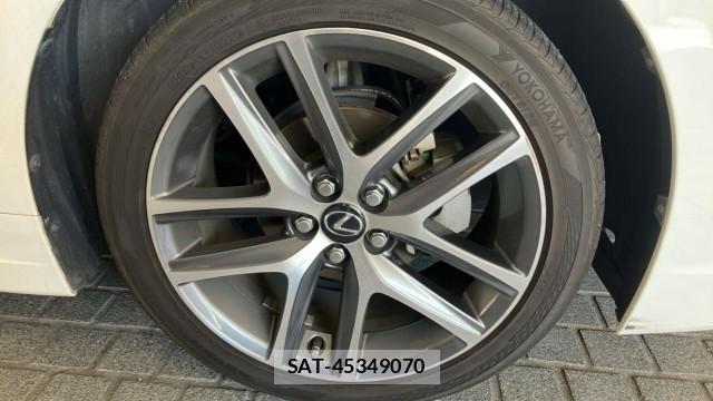Lexus CT 2015-08 8281619-8