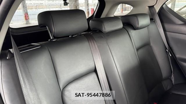 Lexus CT 2011-11 8282030-6