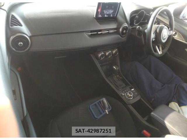 Mazda CX-3 2023-10 8276951-2