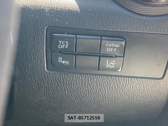 Mazda CX-3 2015-08 8279721-15