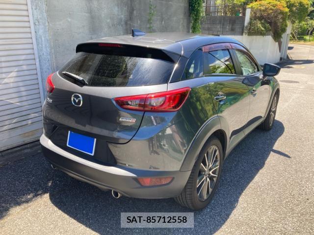 Mazda CX-3 2015-08 8279721-2