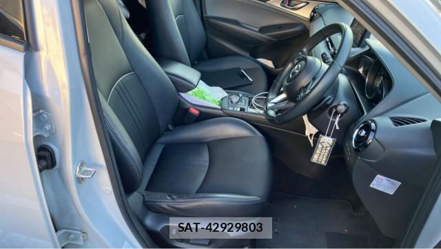 Mazda CX-3 2020-03 8281322-5