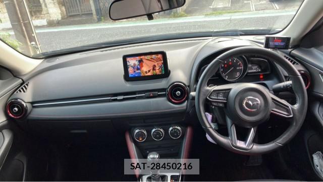 Mazda CX-3 2017-09 8281390-2