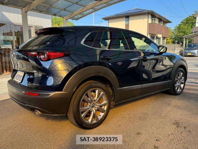 Mazda CX-30 2020-04 8277622-1