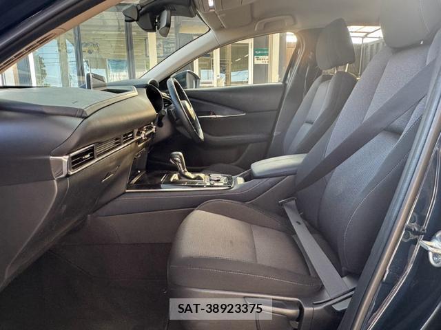 Mazda CX-30 2020-04 8277622-5