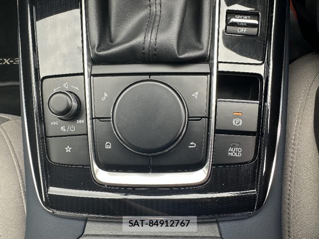 Mazda CX-30 2021-02 8280306-15