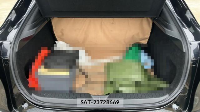 Mazda CX-30 2022-01 8281153-17