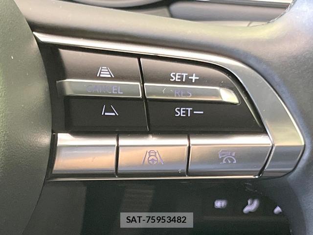 Mazda CX-30 2023-08 8282620-4